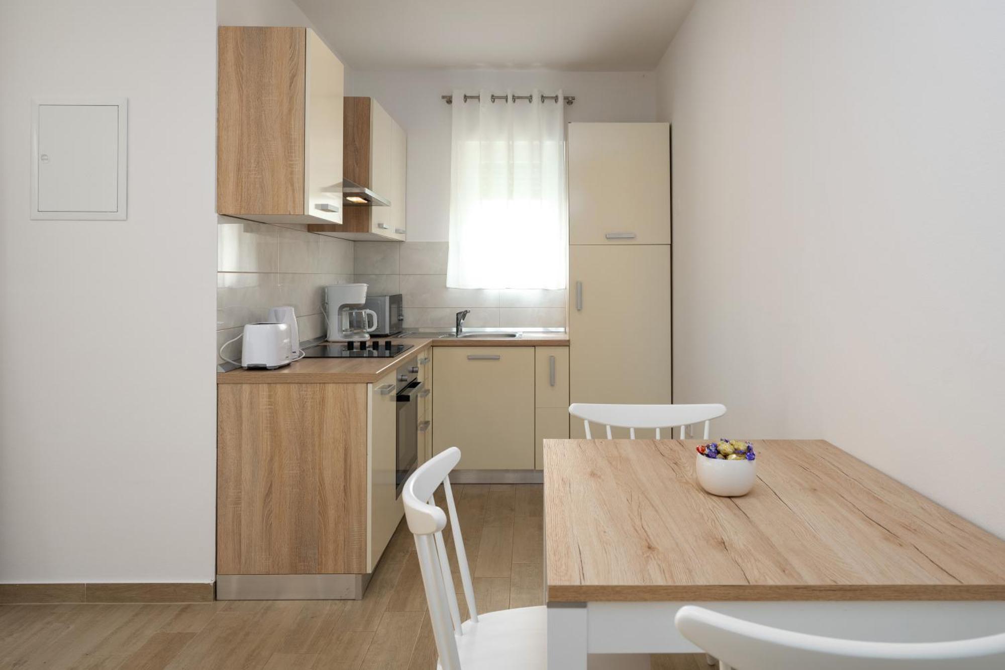 Dani's Place Apartment *