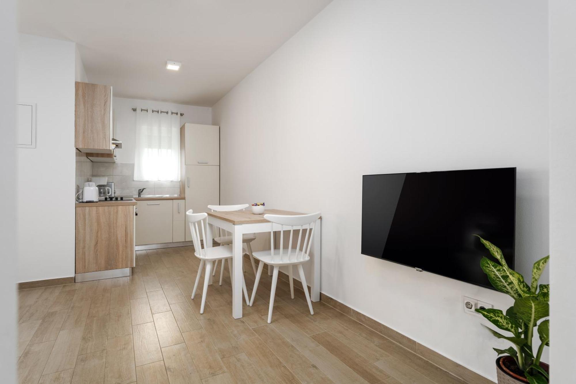 Dani's Place Apartment